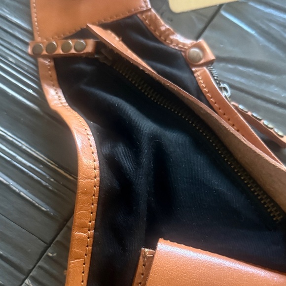 Free People Black and Tan Belt Bag - Picture 4 of 4
